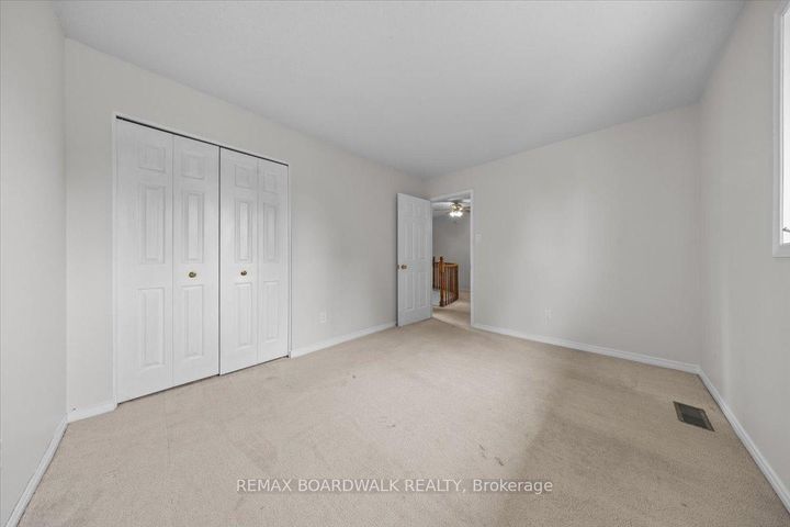 Photo 25 at 42 Pickwick Drive, Nepean (Cedargrove/Fraserdale), Ottawa