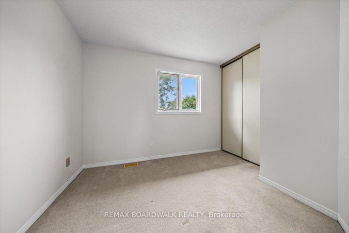 Photo 29 at 42 Pickwick Drive, Nepean (Cedargrove/Fraserdale), Ottawa
