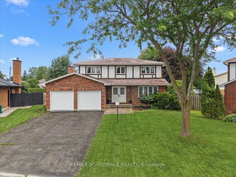 Photo 1 at 42 Pickwick Drive, Nepean (Cedargrove/Fraserdale), Ottawa
