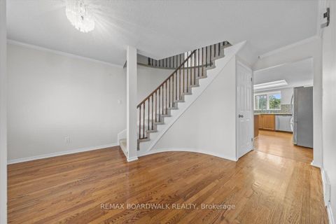 Photo 4 at 42 Pickwick Drive, Nepean (Cedargrove/Fraserdale), Ottawa
