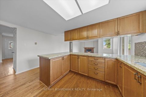 Photo 13 at 42 Pickwick Drive, Nepean (Cedargrove/Fraserdale), Ottawa
