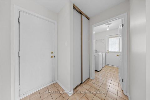 Photo 19 at 42 Pickwick Drive, Nepean (Cedargrove/Fraserdale), Ottawa