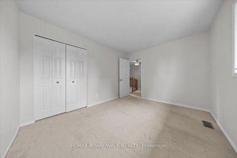 Photo 25 at 42 Pickwick Drive, Nepean (Cedargrove/Fraserdale), Ottawa
