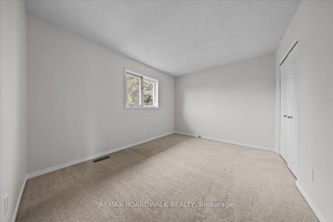 Photo 28 at 42 Pickwick Drive, Nepean (Cedargrove/Fraserdale), Ottawa