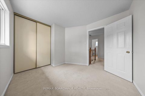 Photo 30 at 42 Pickwick Drive, Nepean (Cedargrove/Fraserdale), Ottawa