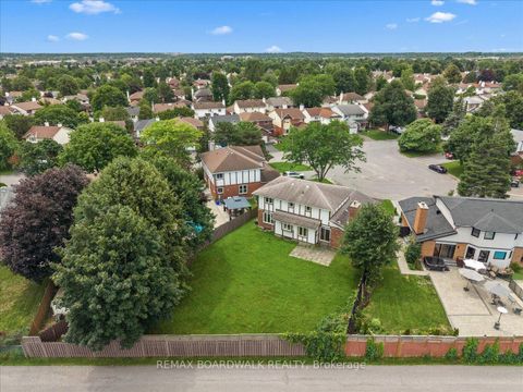 Photo 37 at 42 Pickwick Drive, Nepean (Cedargrove/Fraserdale), Ottawa