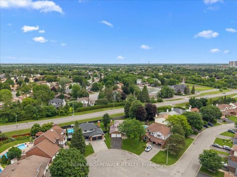 Photo 39 at 42 Pickwick Drive, Nepean (Cedargrove/Fraserdale), Ottawa