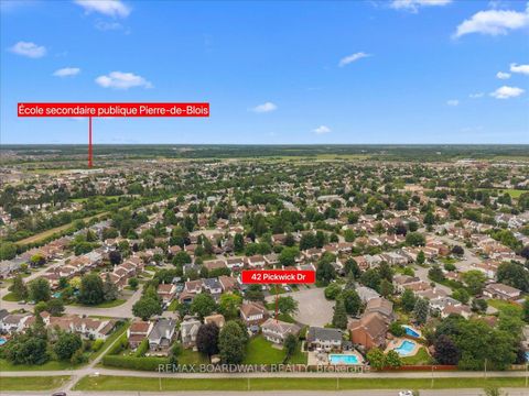 Photo 40 at 42 Pickwick Drive, Nepean (Cedargrove/Fraserdale), Ottawa