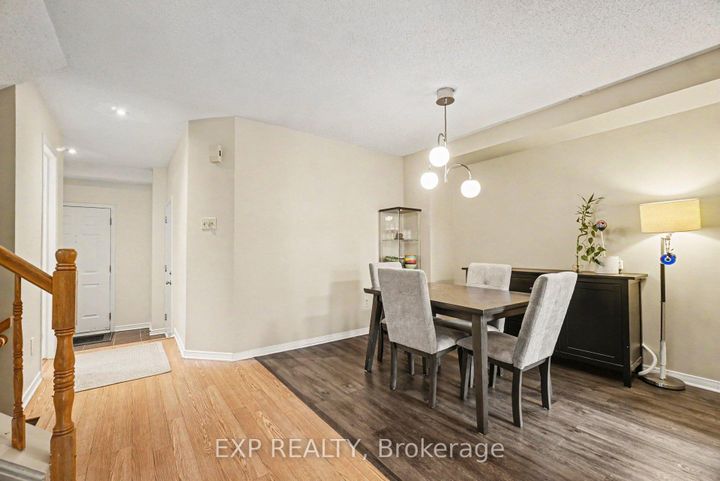 Photo 5 at 11 Longshire Circle, Nepean (Longfields), Ottawa
