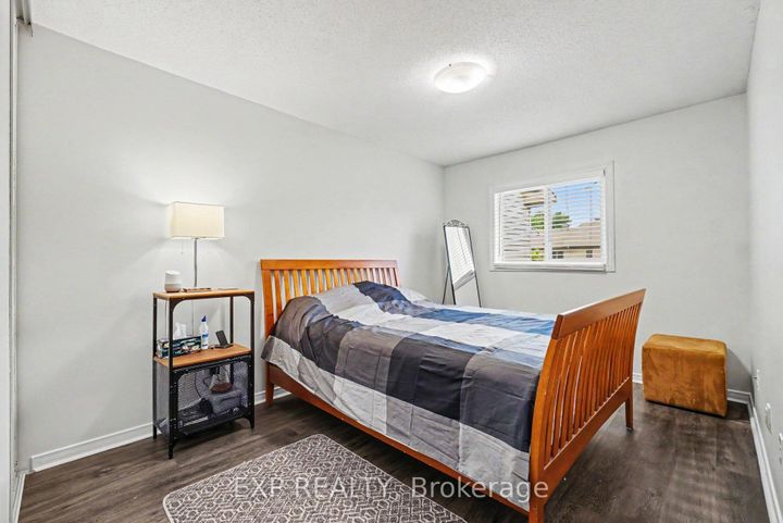 Photo 20 at 11 Longshire Circle, Nepean (Longfields), Ottawa