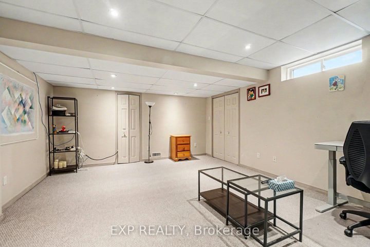 Photo 26 at 11 Longshire Circle, Nepean (Longfields), Ottawa