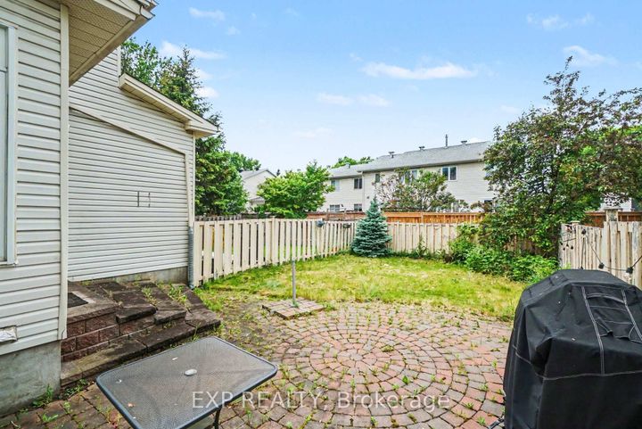 Photo 29 at 11 Longshire Circle, Nepean (Longfields), Ottawa