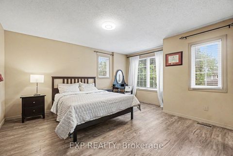 Photo 16 at 11 Longshire Circle, Nepean (Longfields), Ottawa