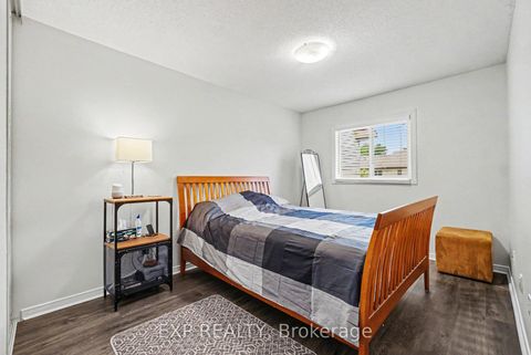 Photo 20 at 11 Longshire Circle, Nepean (Longfields), Ottawa
