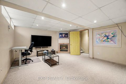 Photo 25 at 11 Longshire Circle, Nepean (Longfields), Ottawa