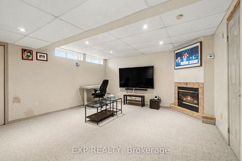 Photo 27 at 11 Longshire Circle, Nepean (Longfields), Ottawa