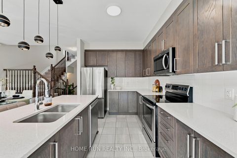 Photo 12 at 568 Lilith Street, Nepean (Heritage Park), Ottawa