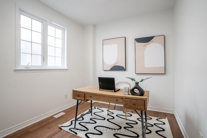 Photo 9 at 106 Sunita Crescent, Nepean (Stonebridge), Ottawa