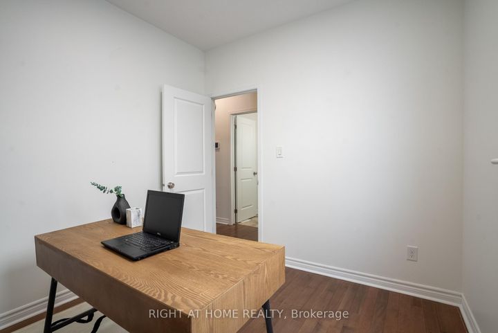 Photo 10 at 106 Sunita Crescent, Nepean (Stonebridge), Ottawa