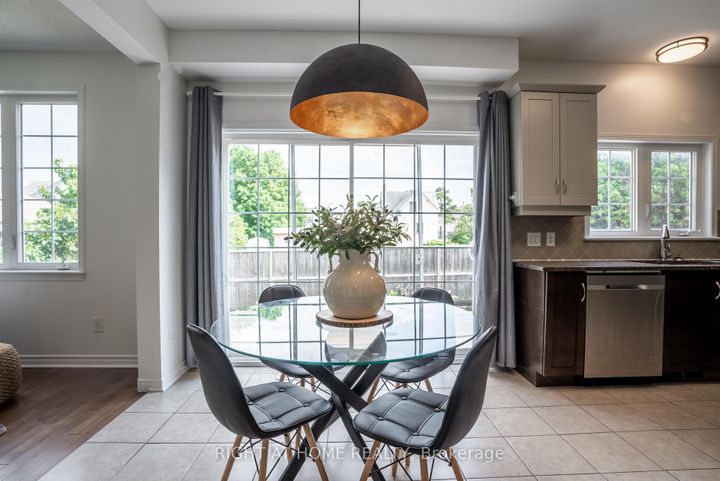 Photo 13 at 106 Sunita Crescent, Nepean (Stonebridge), Ottawa