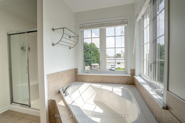 Photo 25 at 106 Sunita Crescent, Nepean (Stonebridge), Ottawa