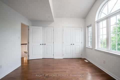 Photo 32 at 106 Sunita Crescent, Nepean (Stonebridge), Ottawa
