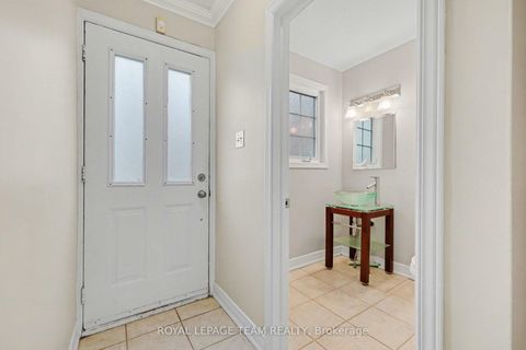 Photo 1 at 187 MONTEREY Drive, Nepean (Leslie Park), Ottawa