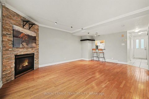 Photo 3 at 187 MONTEREY Drive, Nepean (Leslie Park), Ottawa