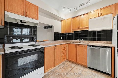 Photo 11 at 187 MONTEREY Drive, Nepean (Leslie Park), Ottawa
