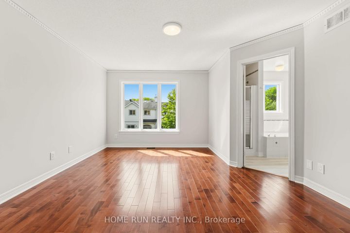 Photo 10 at 20 Redding Way, Nepean (Centrepointe), Ottawa