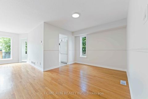 Photo 2 at 20 Redding Way, Nepean (Centrepointe), Ottawa