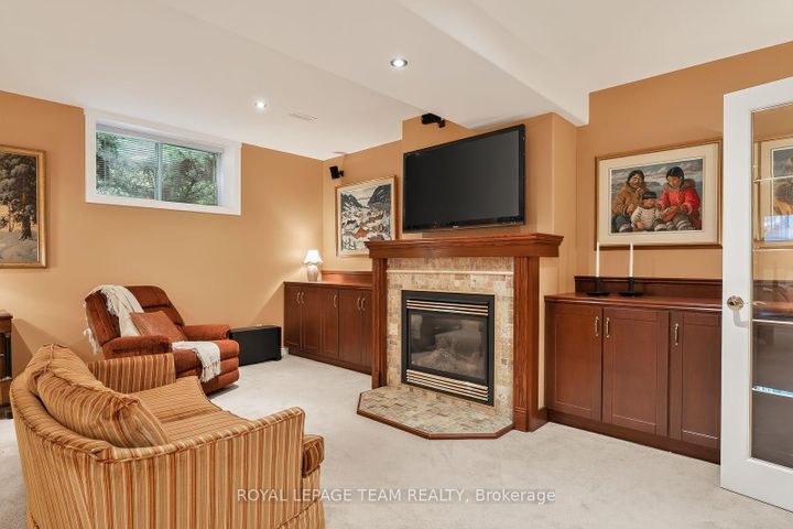 Photo 25 at 102 Golflinks Drive, Nepean (Stonebridge), Ottawa