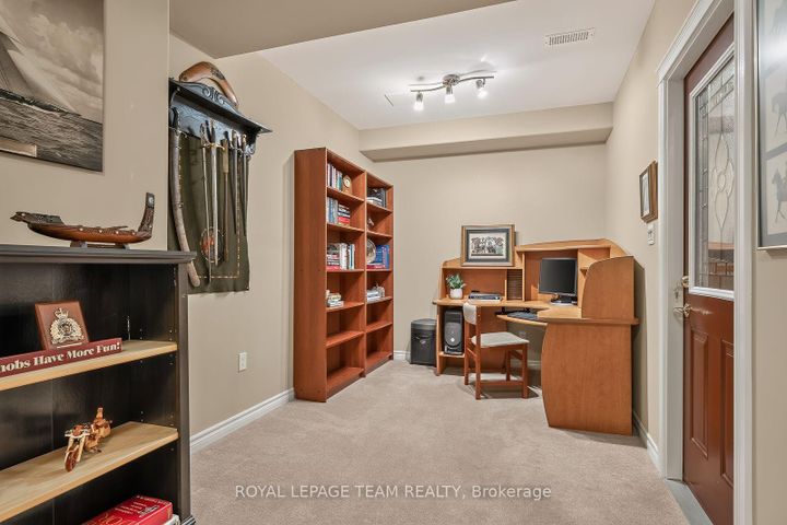 Photo 29 at 102 Golflinks Drive, Nepean (Stonebridge), Ottawa