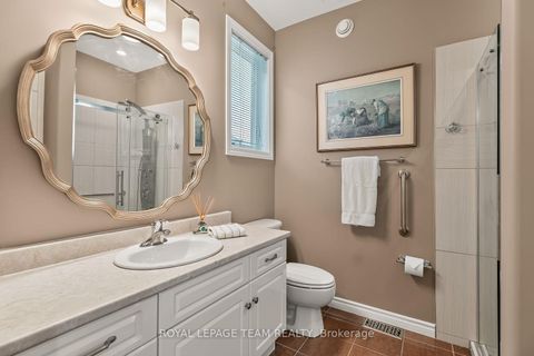 Photo 17 at 102 Golflinks Drive, Nepean (Stonebridge), Ottawa