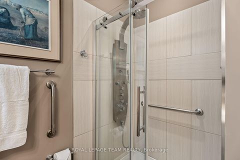 Photo 18 at 102 Golflinks Drive, Nepean (Stonebridge), Ottawa