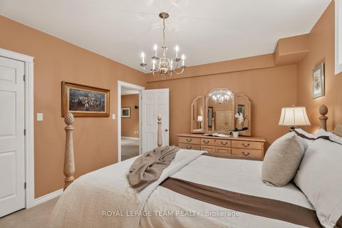 Photo 27 at 102 Golflinks Drive, Nepean (Stonebridge), Ottawa