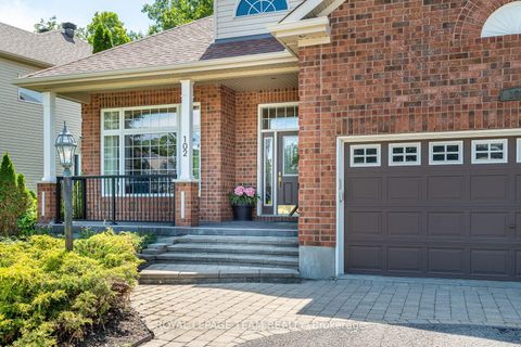 Photo 33 at 102 Golflinks Drive, Nepean (Stonebridge), Ottawa