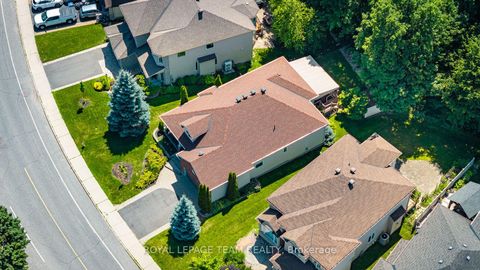 Photo 36 at 102 Golflinks Drive, Nepean (Stonebridge), Ottawa