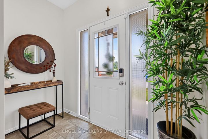 Photo 3 at 601 Via Campanale Avenue, Nepean (Longfields), Ottawa