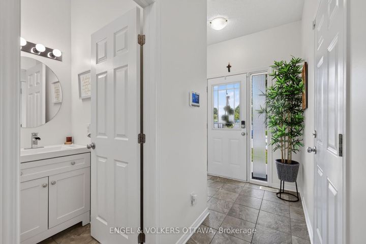 Photo 4 at 601 Via Campanale Avenue, Nepean (Longfields), Ottawa