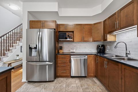 Photo 12 at 601 Via Campanale Avenue, Nepean (Longfields), Ottawa