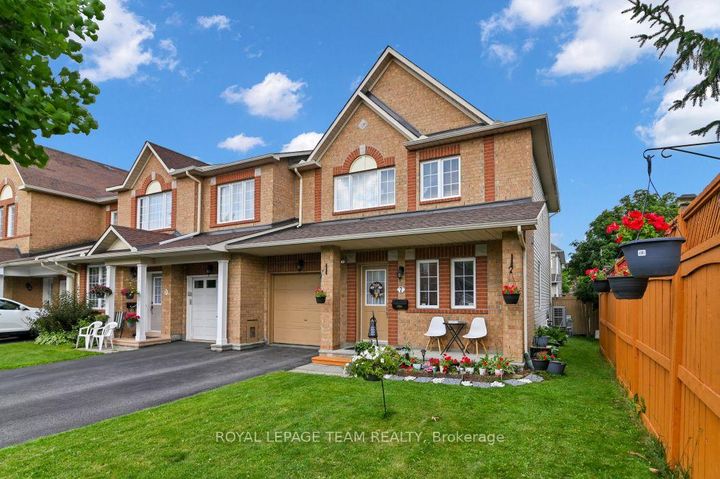 Photo 1 at 7 Karendale Street, Nepean (Barrhaven East), Ottawa