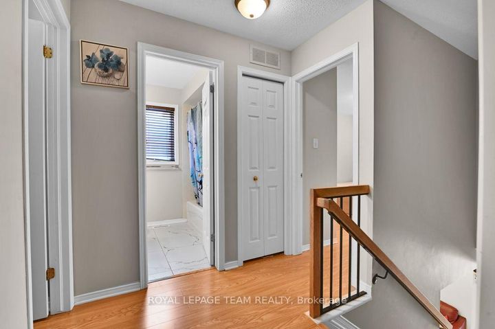 Photo 13 at 7 Karendale Street, Nepean (Barrhaven East), Ottawa