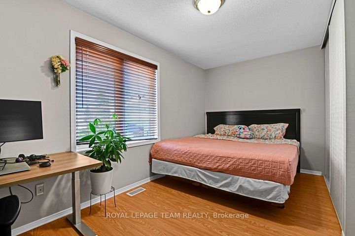 Photo 17 at 7 Karendale Street, Nepean (Barrhaven East), Ottawa