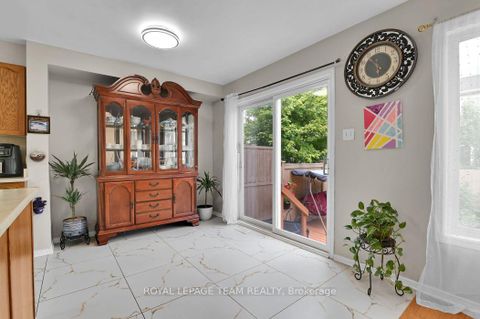 Photo 10 at 7 Karendale Street, Nepean (Barrhaven East), Ottawa
