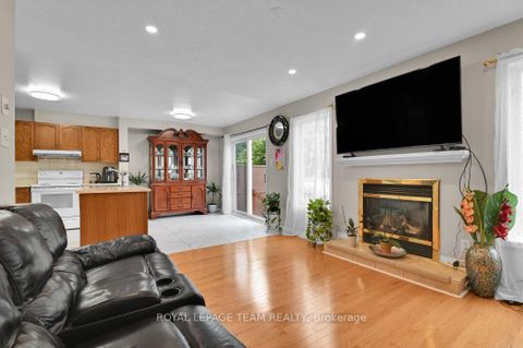 Photo 12 at 7 Karendale Street, Nepean (Barrhaven East), Ottawa