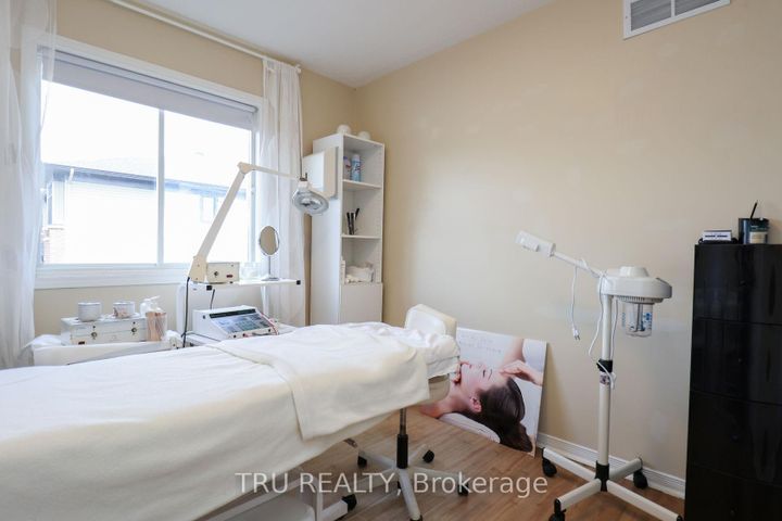 Photo 30 at 186 Daventry Crescent, Nepean (Longfields), Ottawa