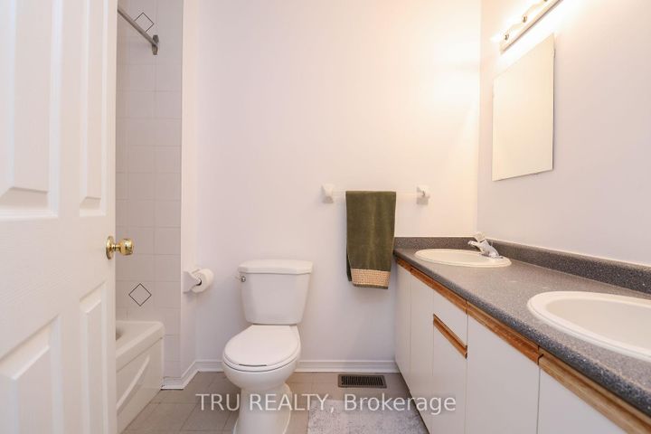 Photo 31 at 186 Daventry Crescent, Nepean (Longfields), Ottawa