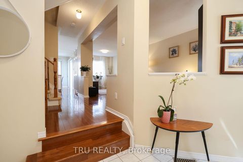 Photo 6 at 186 Daventry Crescent, Nepean (Longfields), Ottawa