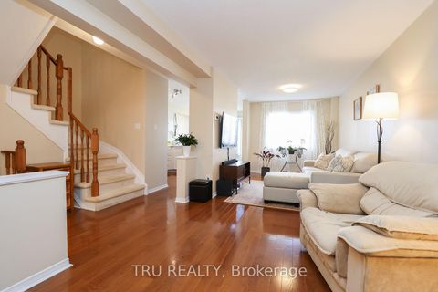 Photo 9 at 186 Daventry Crescent, Nepean (Longfields), Ottawa